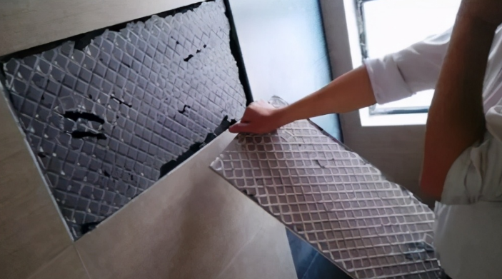 瓷砖破了用什么修补？地板瓷砖空鼓如何修补？